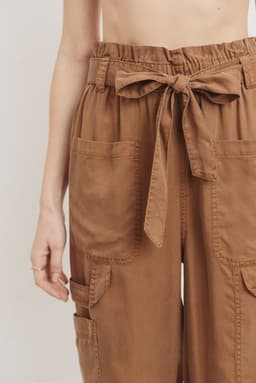 Pant. Cesttoi liso con bolsas 6002 4